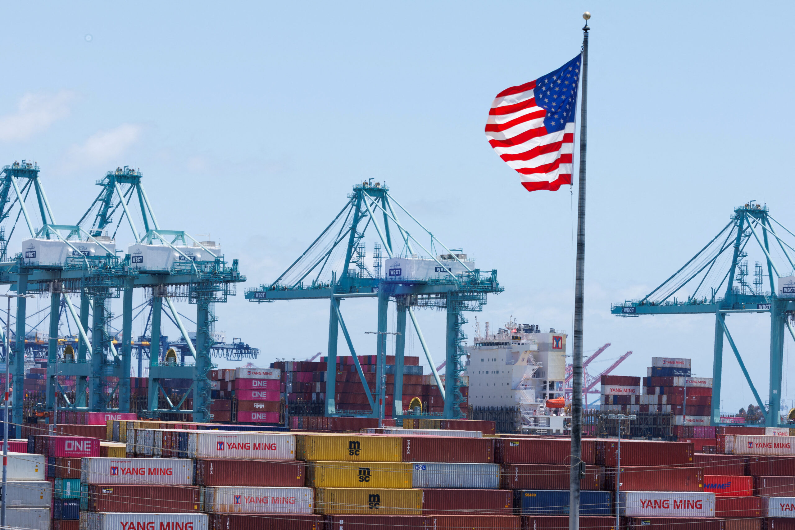 Xeneta: U.S.–China Trade Truce Won’t Stop Container Rate Slide Into 2026