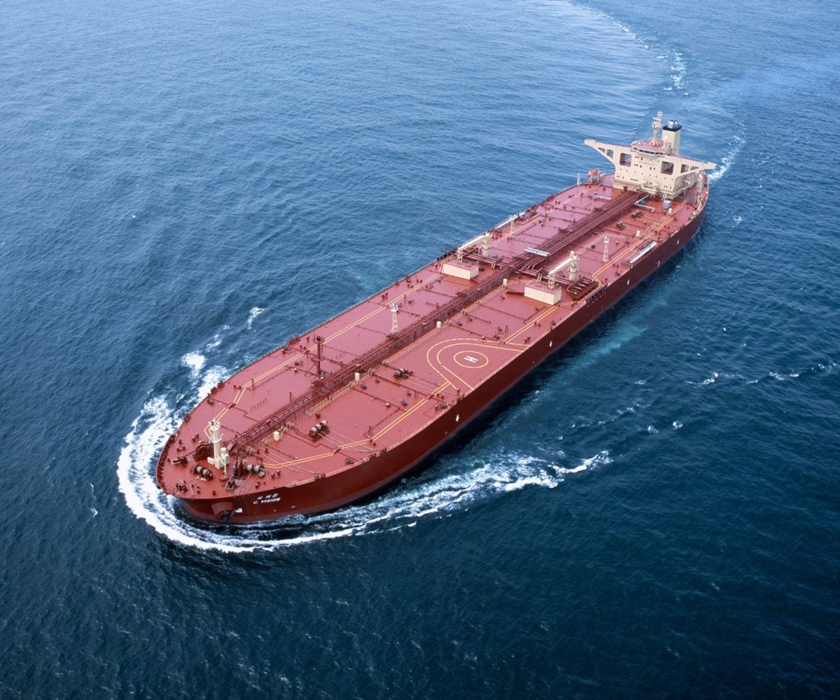 VLCC Charter Rates Top $100,000 as DHT Locks in Premium One-Year Charter