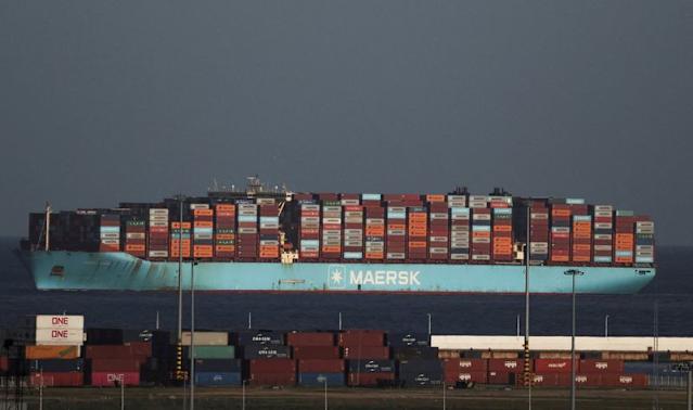 Maersk Cautious on Strait of Hormuz Shipping Despite US-Iran Ceasefire photo