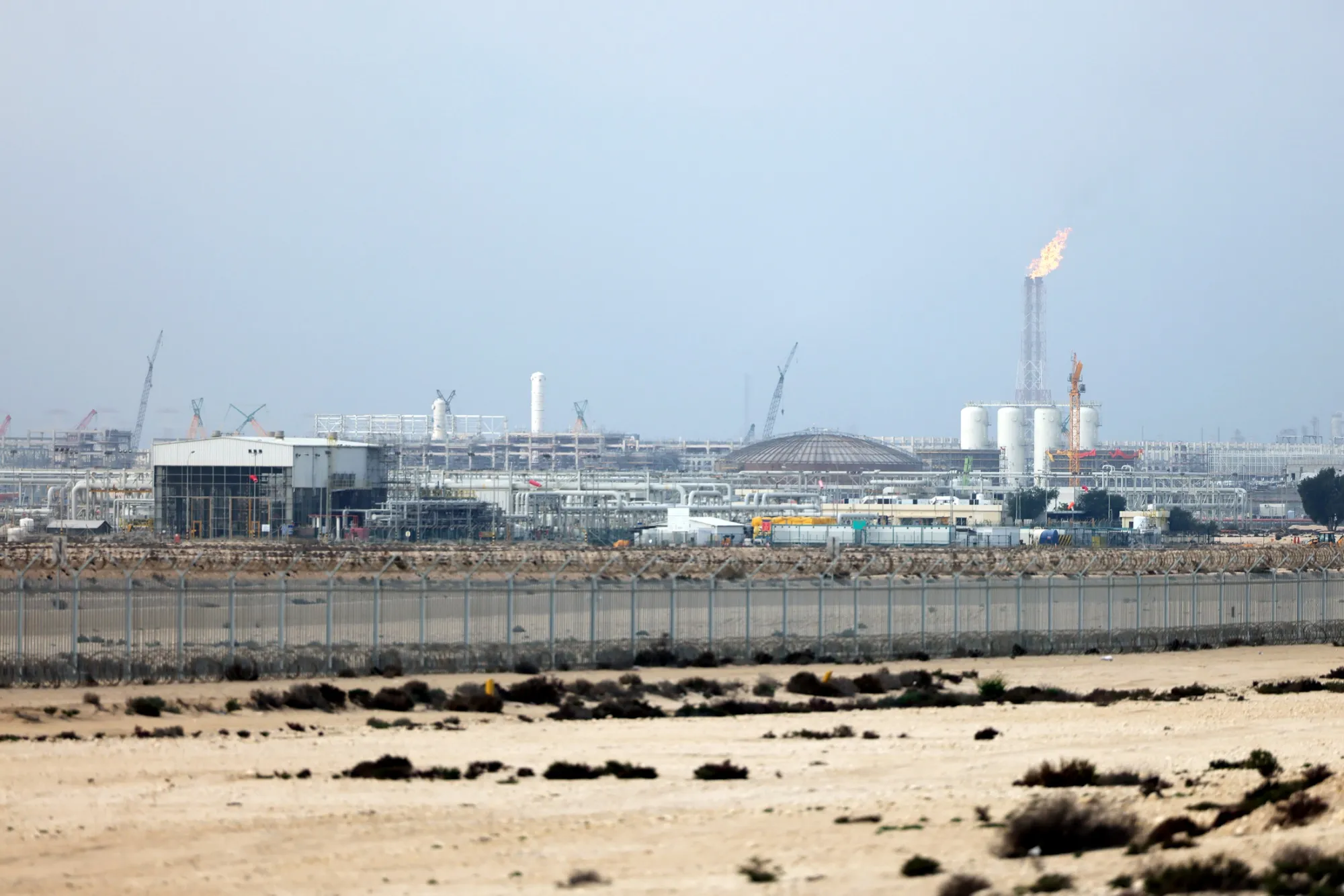 Qatar Extends Force Majeure on LNG Supply Through Mid-June photo