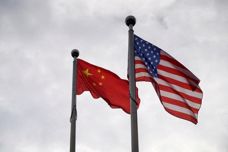 Senators Urge Trump to ‘Stand Strong’ on China Shipbuilding Ahead of Xi Summit photo