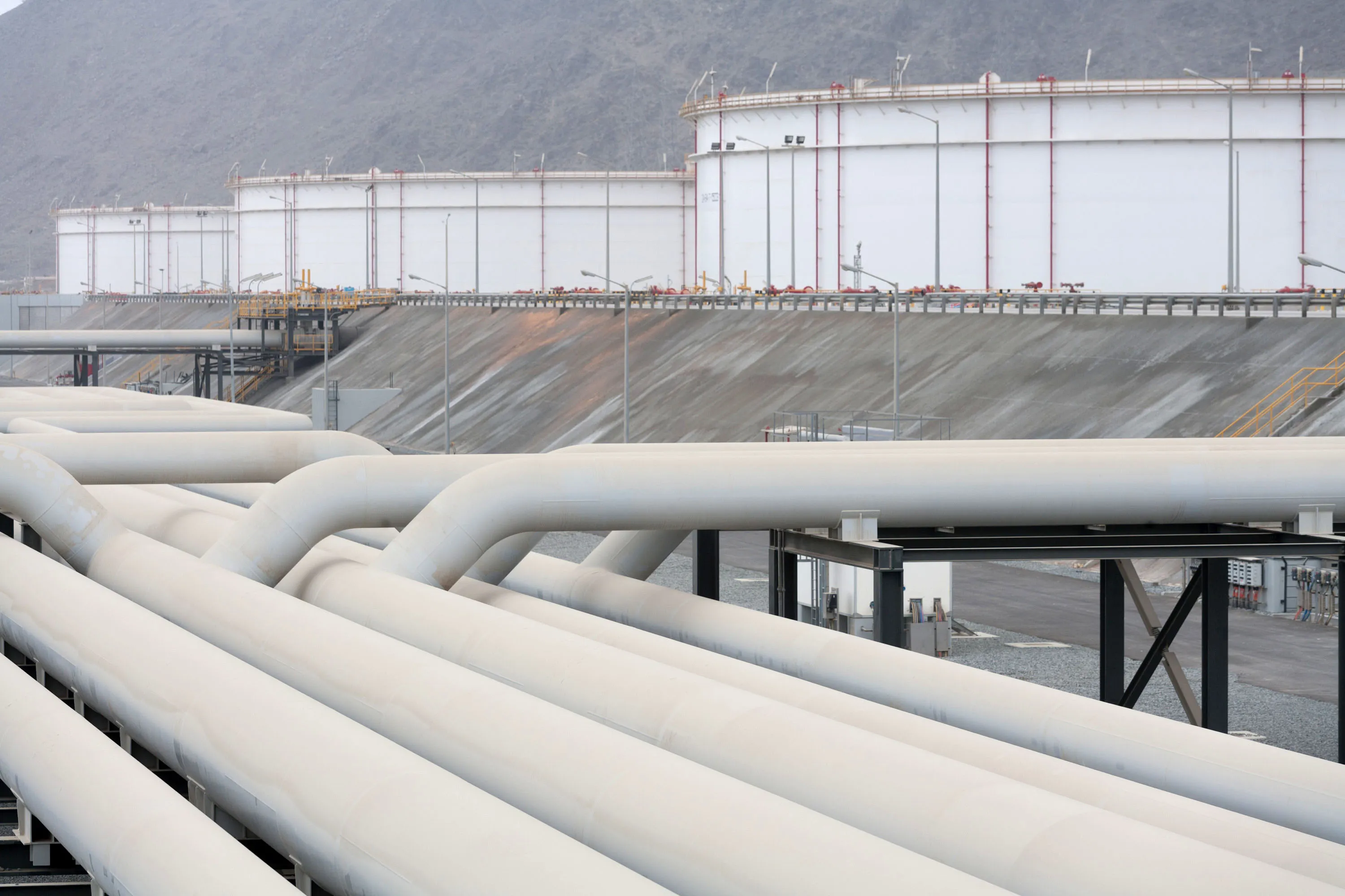 UAE Will Double Oil Export Capacity Bypassing Hormuz by 2027 photo