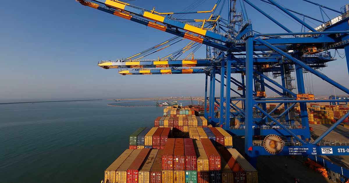 Container Spot Rates Surge as Carriers Layer Surcharges Ahead of Early Peak Season photo