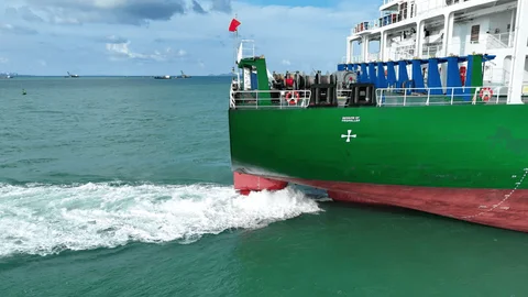 Sustainable shipping without the spin photo