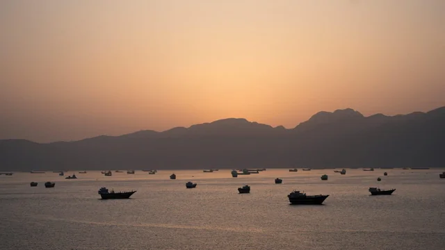 Iran’s Expanding Hormuz Control Deepens Crisis for 20,000 Stranded Seafarers