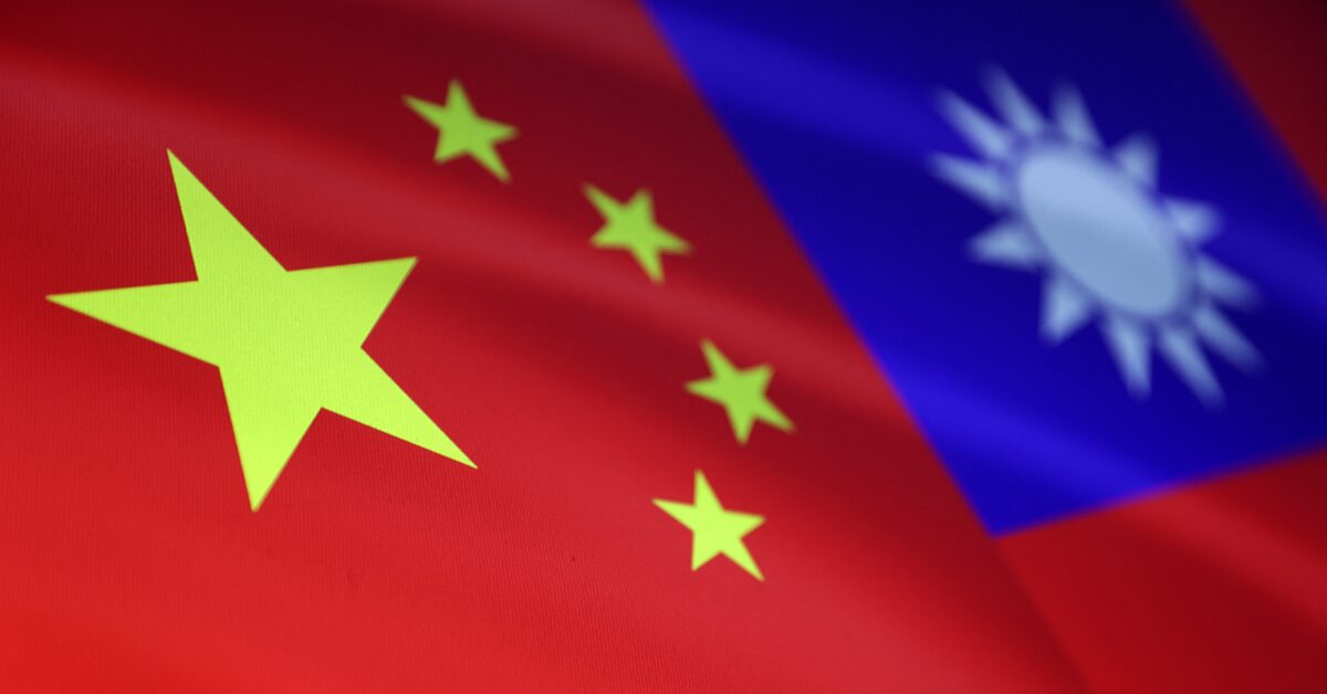 Chinese Ship Leaves After Tense Standoff Near Taiwan-Controlled Islands photo