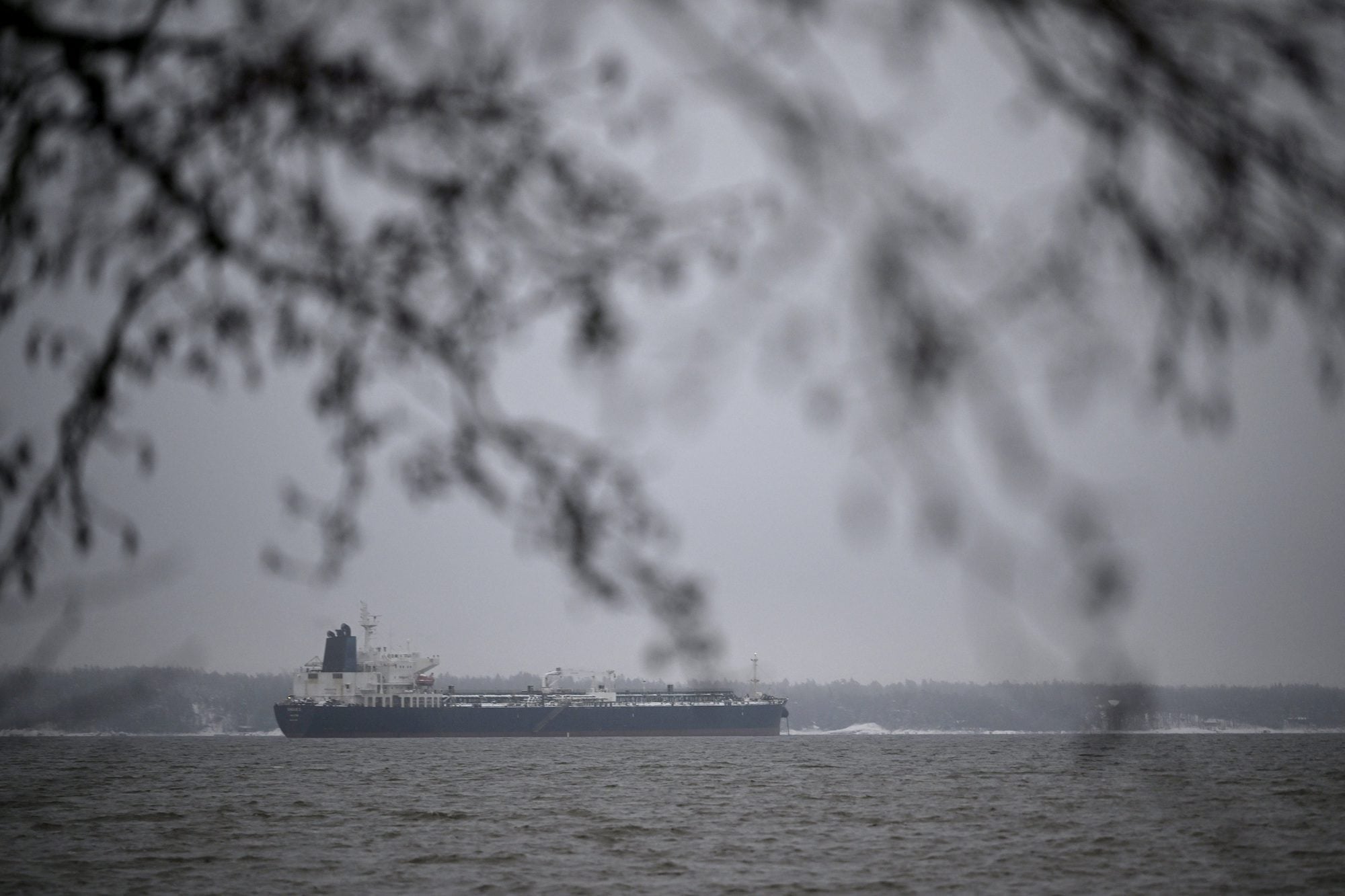 UK Plans Tougher Penalties for Ships That Damage Subsea Cables