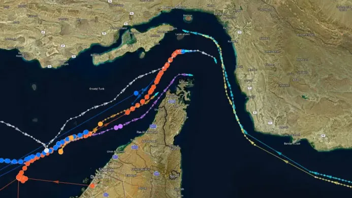 Hormuz Traffic Picks Up as More Tankers Broadcast Crossings