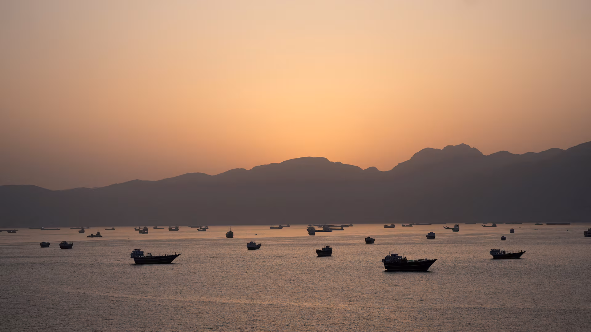 More Stranded Oil Tankers Exit Hormuz, Adding to Global Supply photo