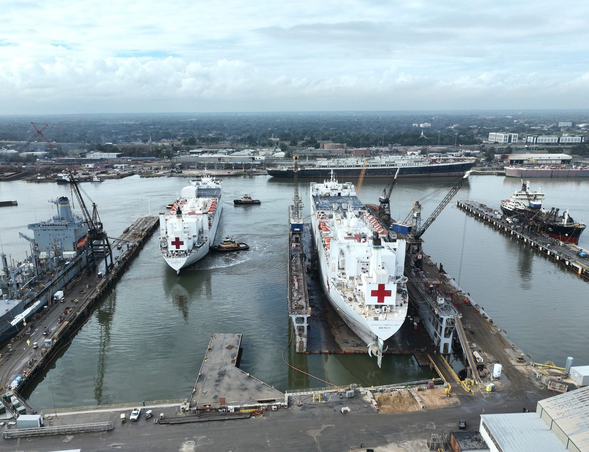 Congressman Urges Trump Administration to Deploy Navy Hospital Ship to Earthquake-Ravaged Venezuela photo