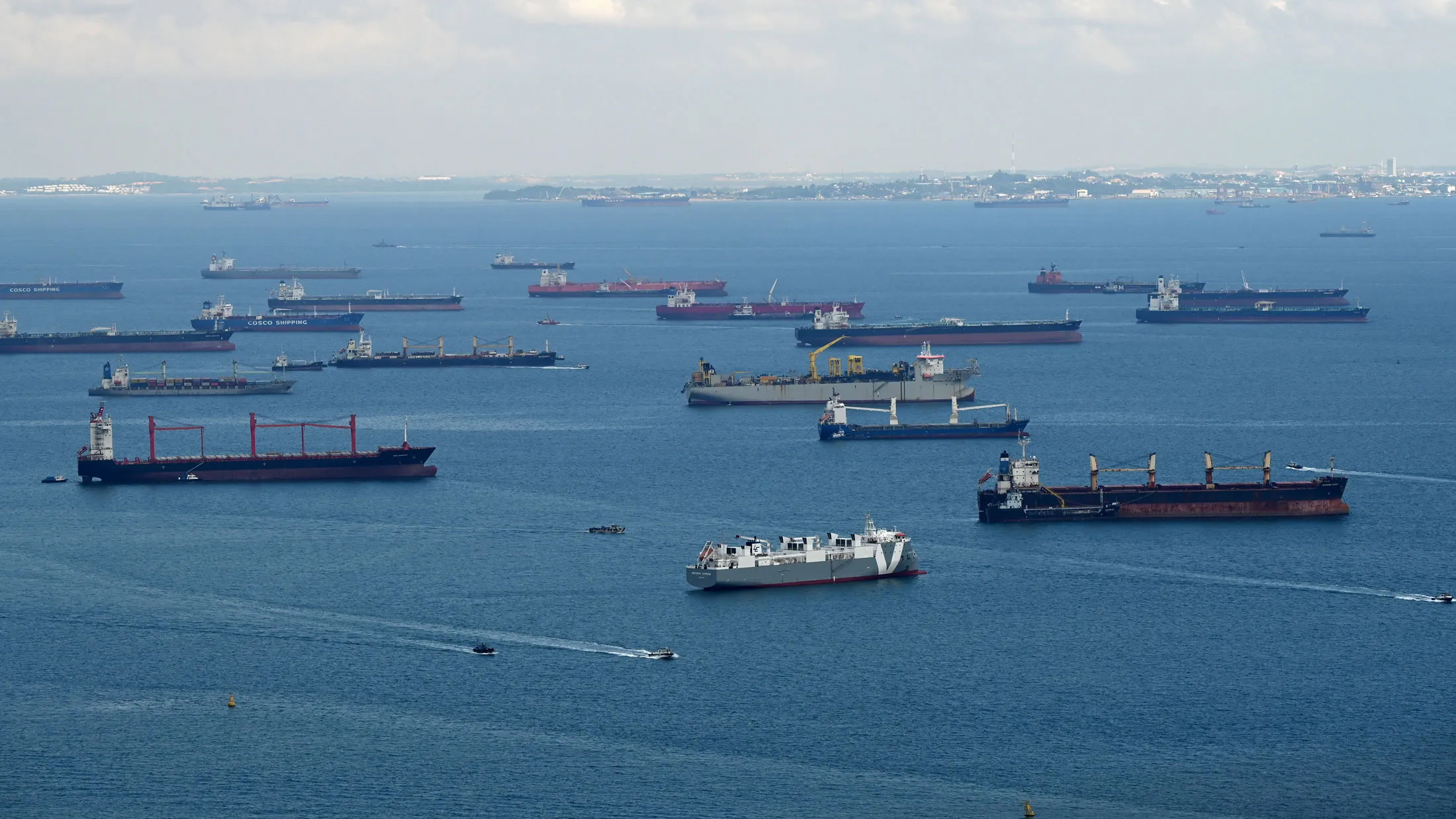 Indonesia, Singapore Reaffirm Free Passage in Strait of Malacca photo