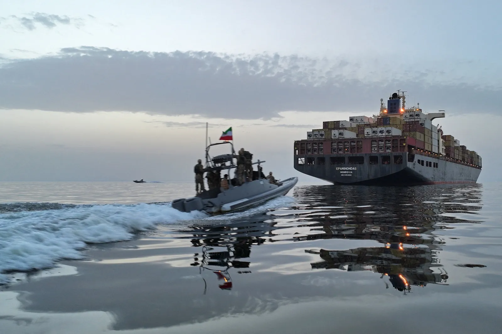 Trump Confronts Limits to US Power to Secure Strait of Hormuz photo