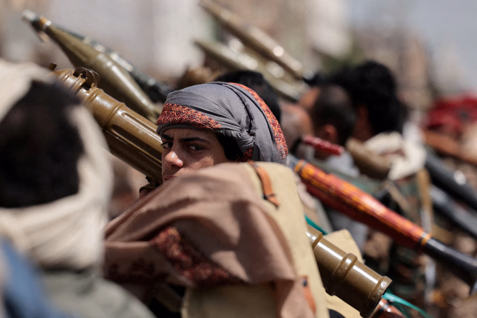 Iran Flew IRGC Commanders, Missile Gear to Yemen’s Houthis, Sources Say photo