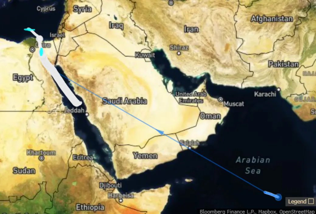 Asia-Bound Tanker Exits Red Sea Via Suez as Others Risk Strait photo