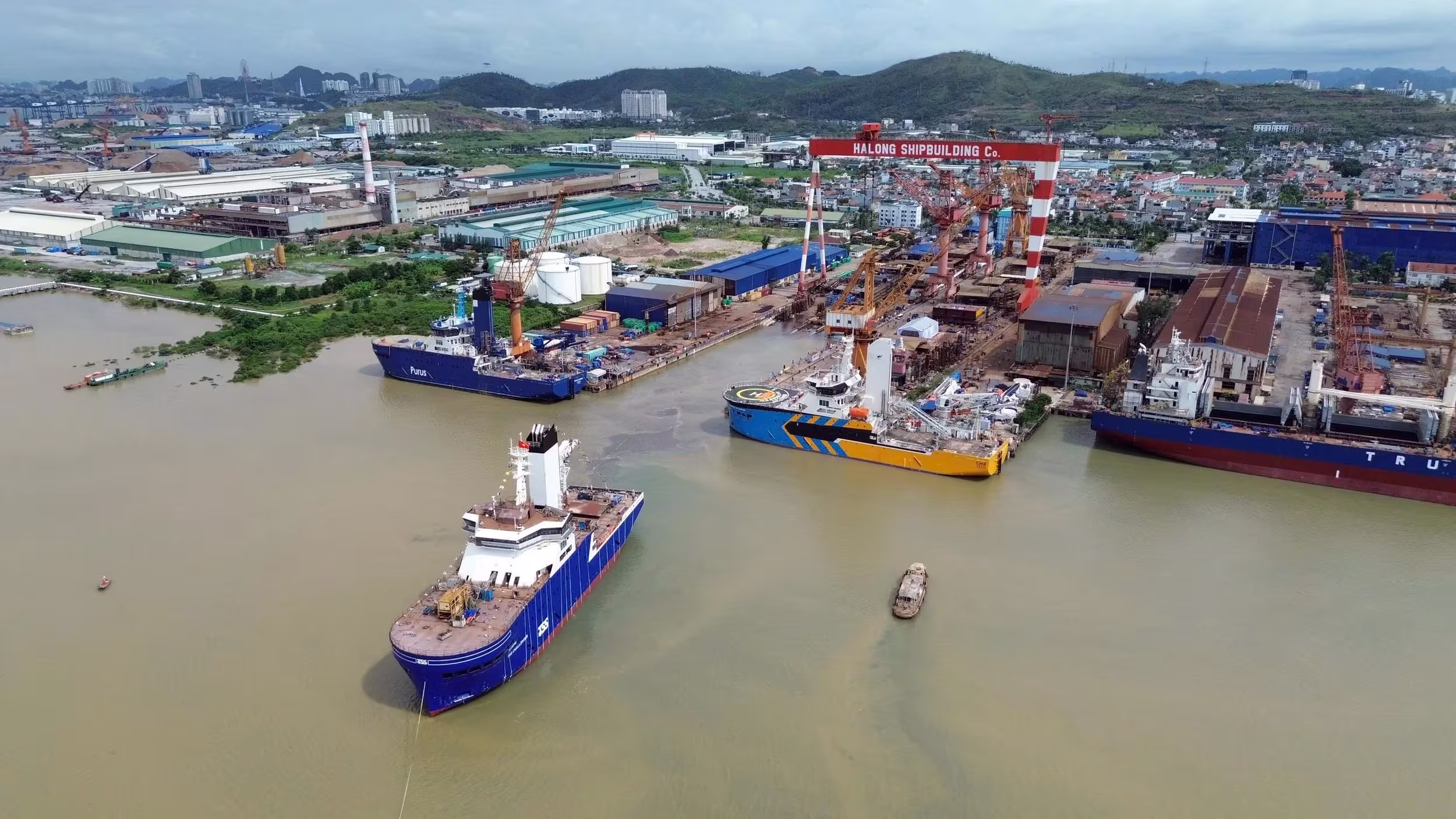 Damen launches second CSOV 9020 for TSSM photo