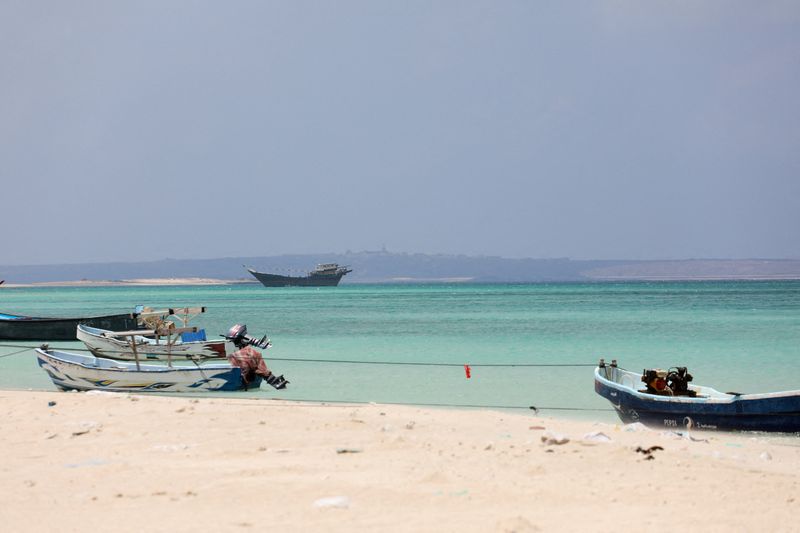 Four Crew Killed in Red Sea Attack While Missile Strike Reported in Gulf photo