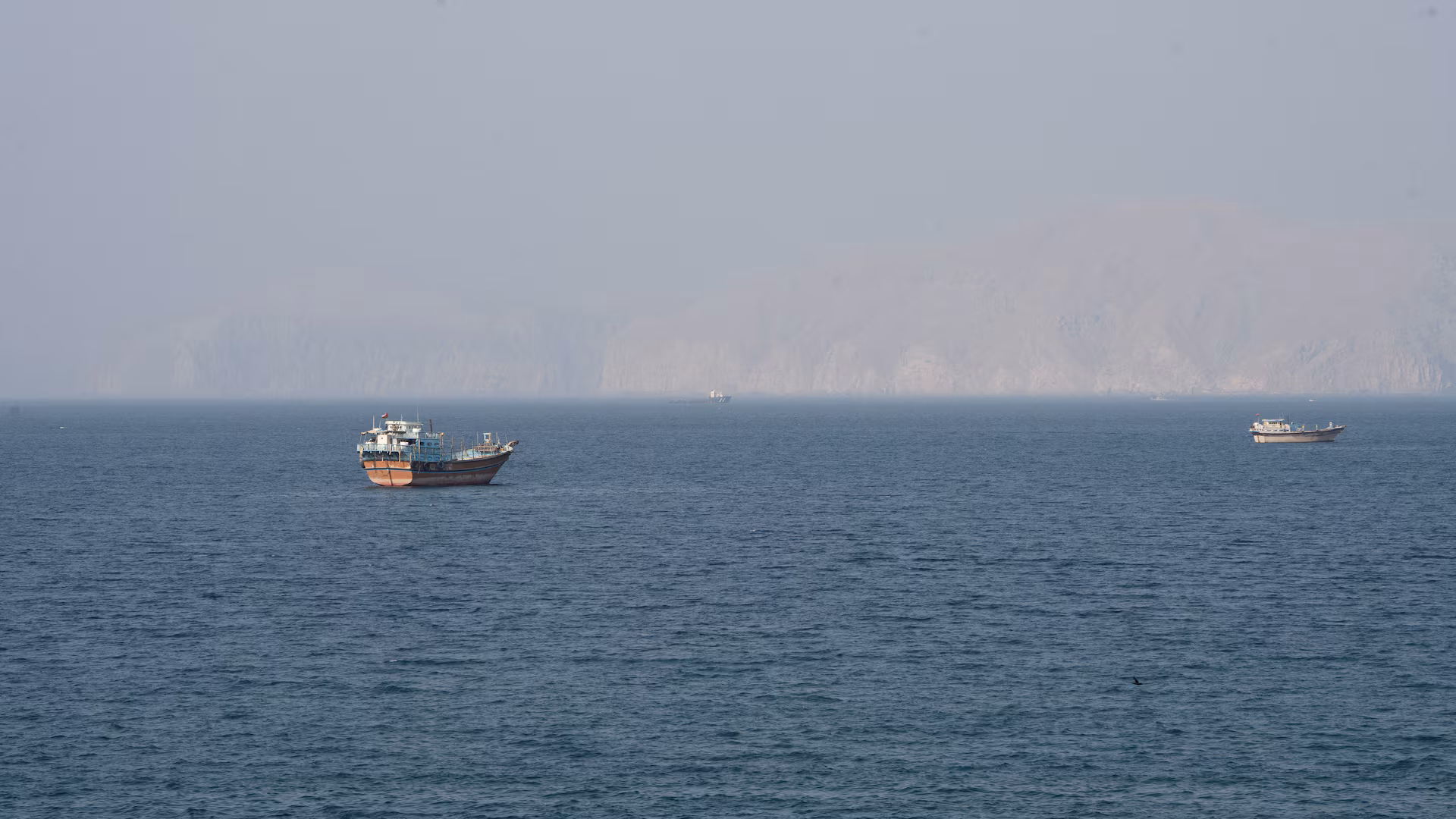 Saudi Arabia Resumes Oil Loadings, Sales From Inside Strait of Hormuz photo