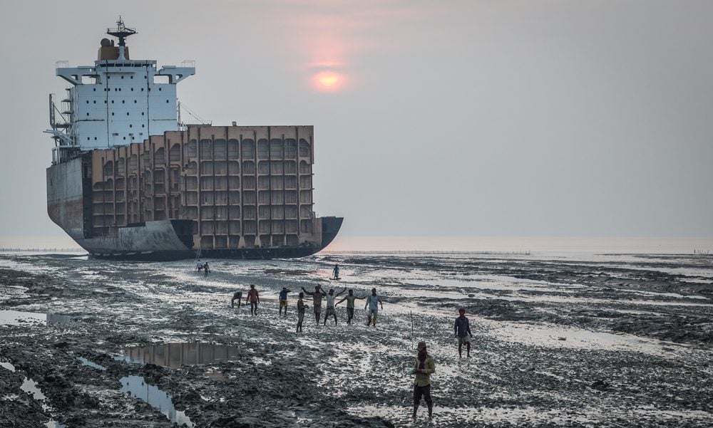 Nine Workers Killed at Hong Kong Convention-Certified Shipbreaking Yard in Bangladesh photo