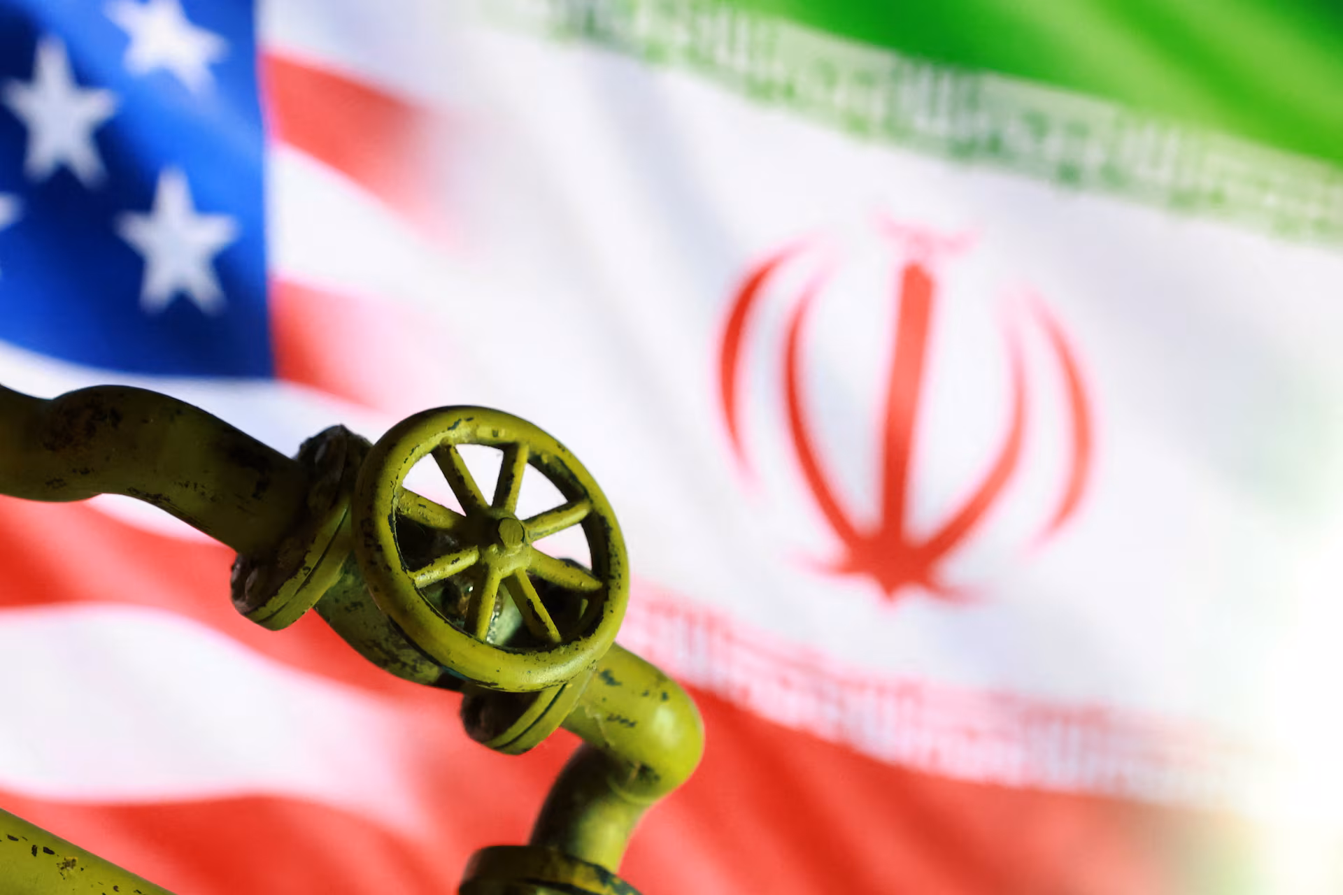 Opinion: Oil Market Starts Pricing in a Prolonged Hormuz Crisis photo