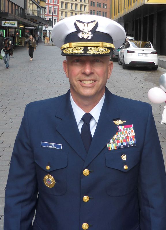 US Watching Chinese Marine Presence Off Alaska, Arctic Coast Guard Chief Says photo