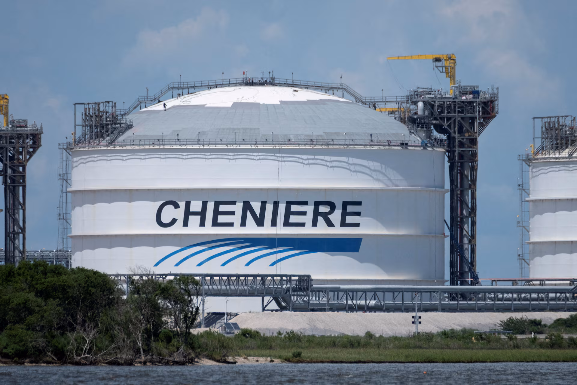 Cheniere Signs 22-Year LNG Supply Deal With Petrobras photo