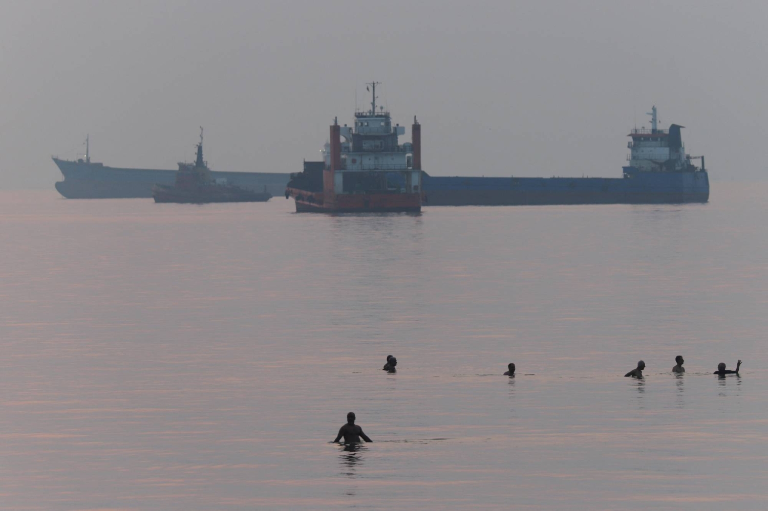 No Lights, No Radio: Getting Oil Through Hormuz Is a Risky Job photo
