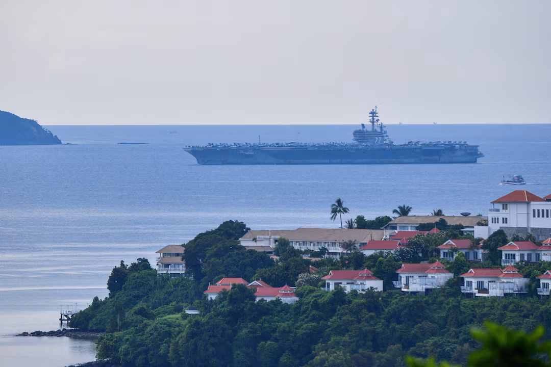 US Carrier George H.W. Bush Visits Thailand After Six-Month Middle East Deployment photo