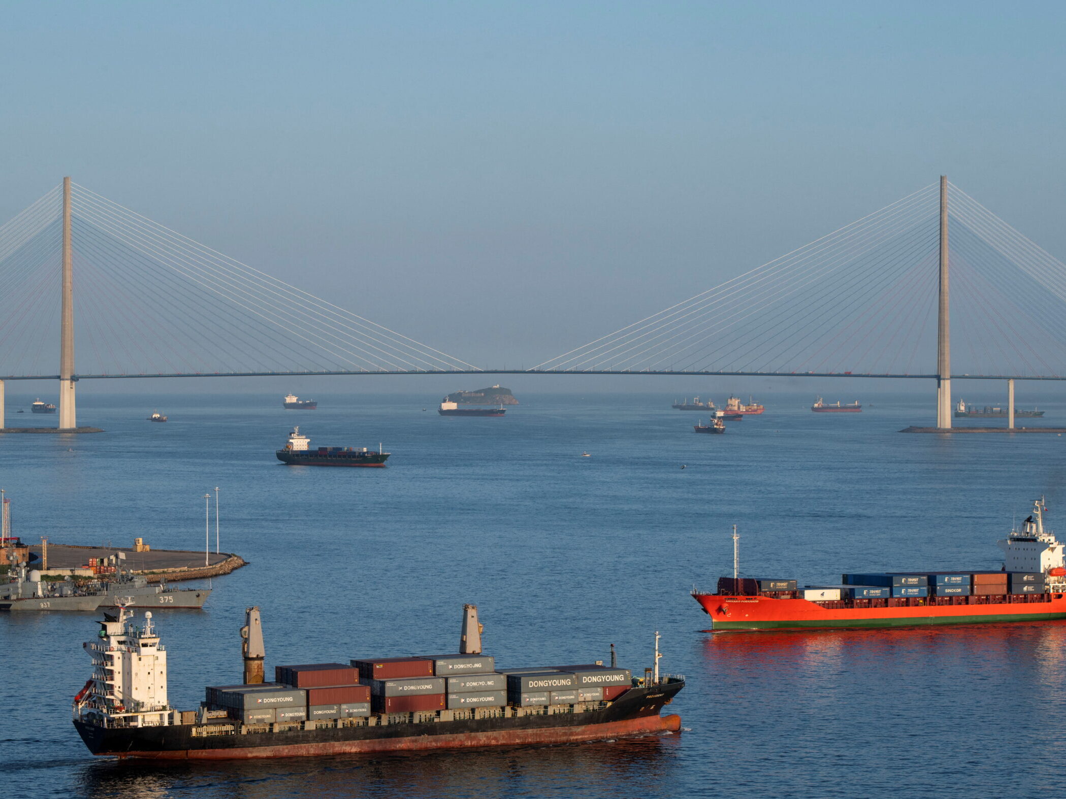 Strong Freight Markets Keep Aging Ships Out of Recycling Yards