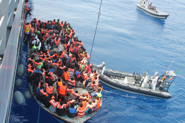 A boat with 539 migrants was stopped near Italy