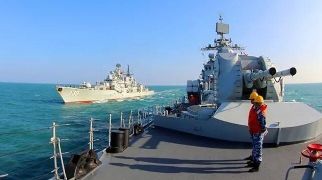 Chinese Warship Injures Australian Navy Divers With its Sonar