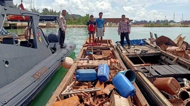 Tug Robbery Illustrates Return of Petty Theft in the Singapore Strait