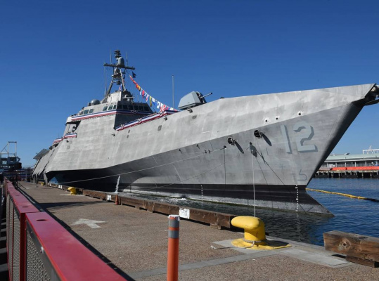 Nearly Half of Independence LCS Hulls Have Isolated Cracking