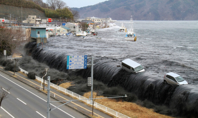 More than 30 boats sank due to the tsunami in Japan 