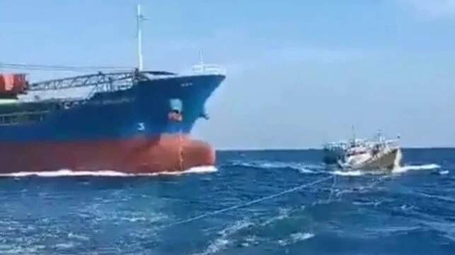 Indonesia Ship Crushes Fishing Boat that Strayed into its Path