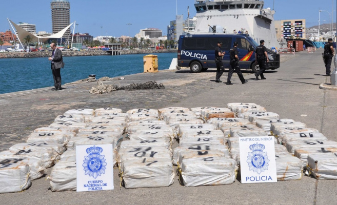A drug ship arrived on a beach in Spain