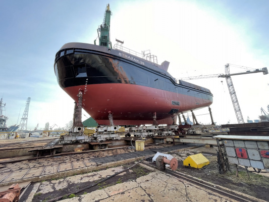 The newly built firefighting vessel Strazak-28 has left the hall of the Remontowa Shipbuilding SA shipyard