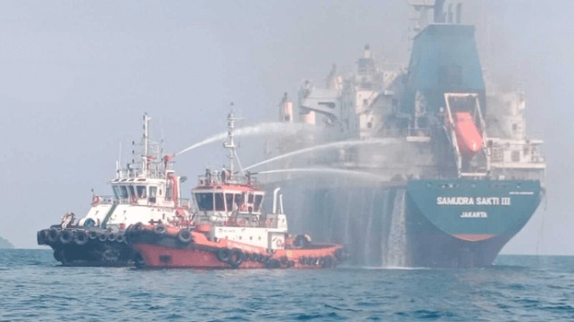 Indonesian Navy Helps Put Out Fire on Burning Bulker off Sumatra