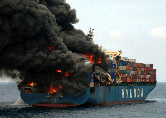 Container vessel has exploded in Dubai port