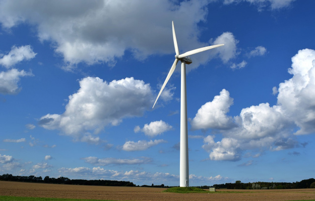 Taiwan's biggest offshore wind farm generates first power