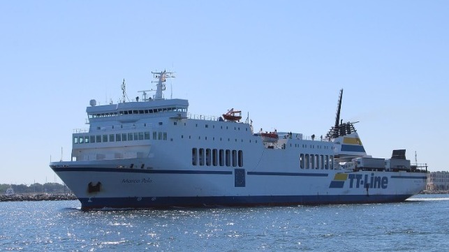 Ro/Pax Ferry Goes Aground and Spills Fuel off Sweden