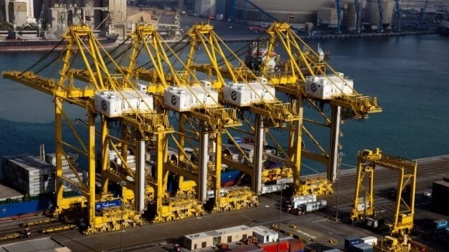 DP World Sees Profits Soar With Rising Demand for Container Storage