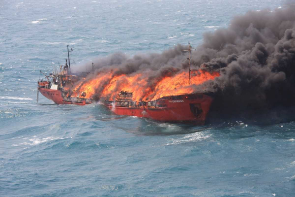 The ship burned in the Persian Gulf did not belong to Iraq