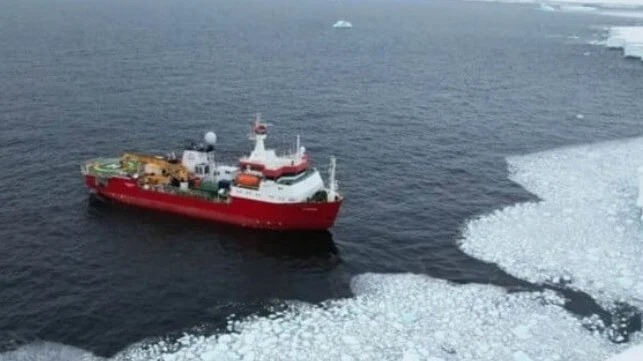 Italian Icebreaker Sets Record Reaching Furthest Point South