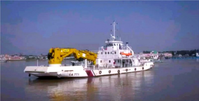 Floating Crane for Bangladesh Coast Guards