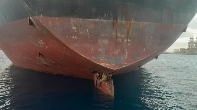 Stowaways Found on Tanker’s Rudder After Making 2700 NM Trip