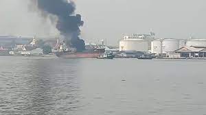 Tanker Catches Fire in Thailand, Killing One Officer