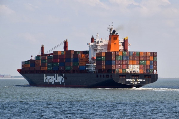 Container ship Yorktown Express will make its first ship enter 